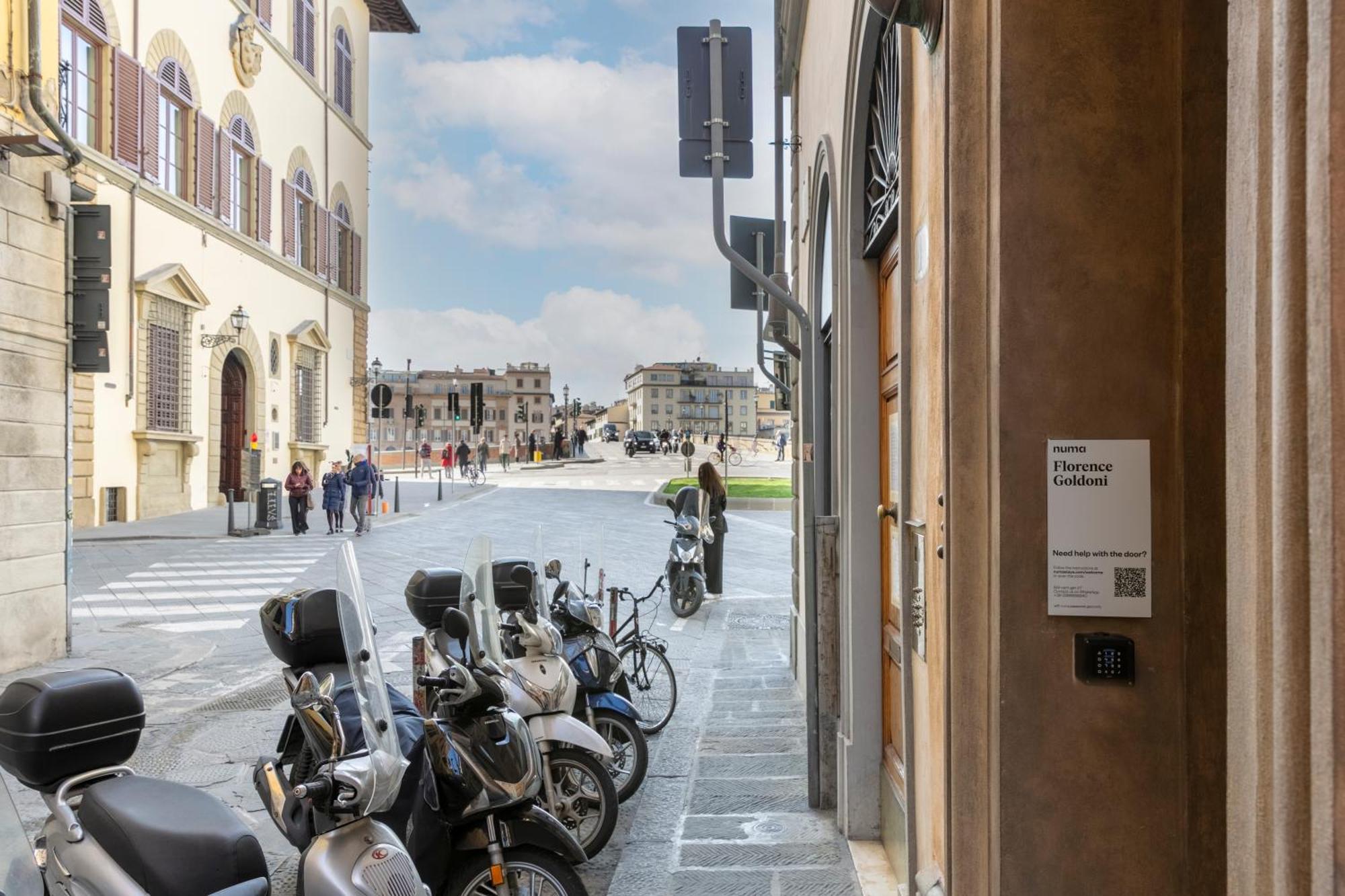 Numa Florence Palazzo Moro Exterior photo