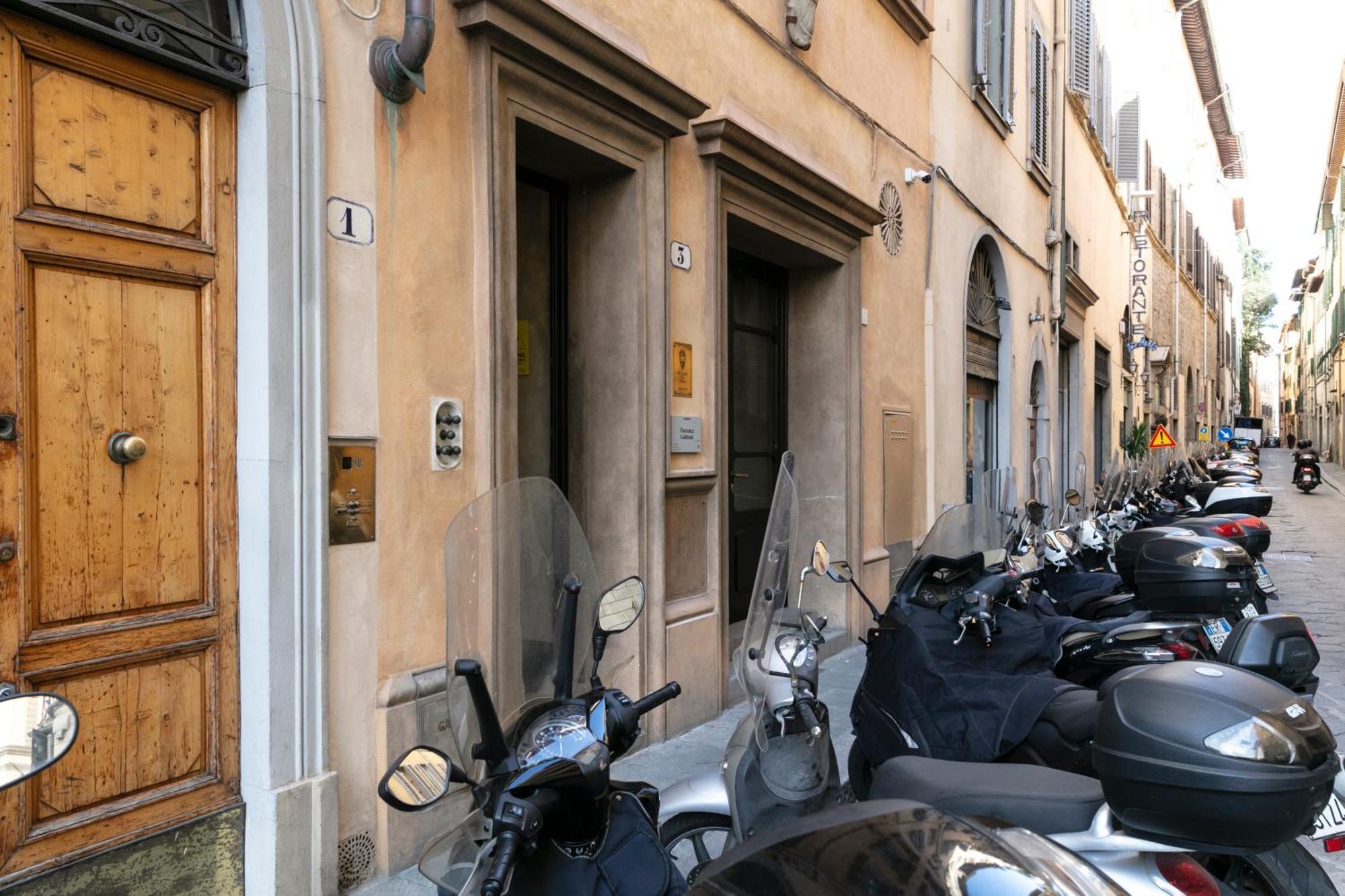 Numa Florence Palazzo Moro Exterior photo